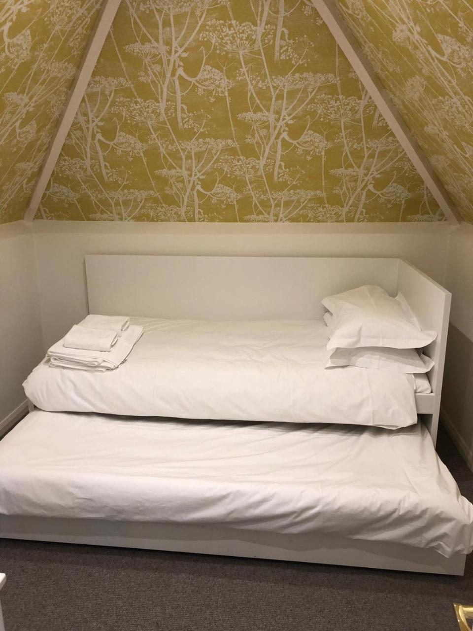 Trunkwell House Hotel เรดดิ้ง ภายนอก รูปภาพ