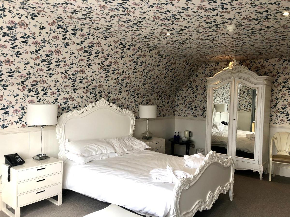 Trunkwell House Hotel เรดดิ้ง ภายนอก รูปภาพ
