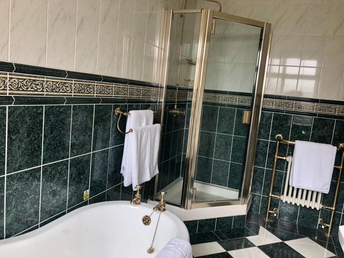 Trunkwell House Hotel เรดดิ้ง ภายนอก รูปภาพ